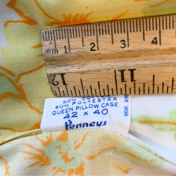 70s Yellow and Orange Pillowcases - Picture 6 of 10